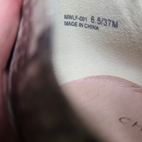 NWOT CHINESE LAUNDRY mali cream snake ankle boots - Picture 8 of 10